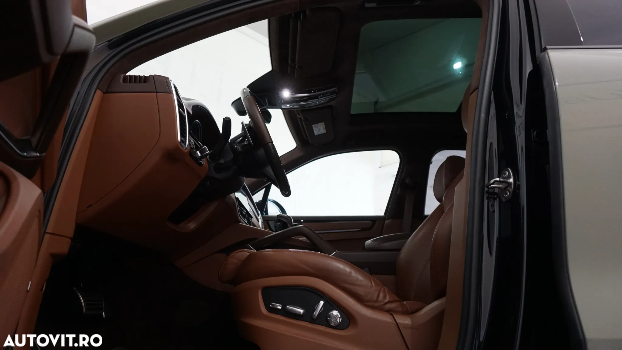 Porsche Cayenne Turbo - 13