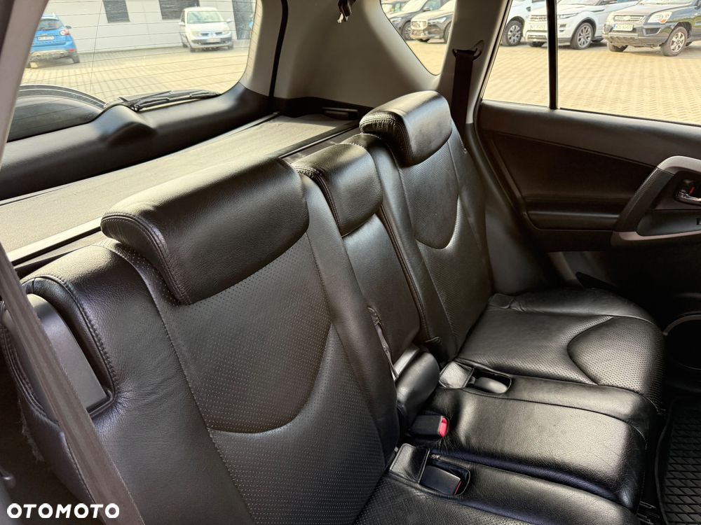 Toyota RAV4 2.2 D-4D Sol - 26