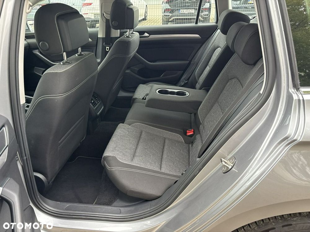 Volkswagen Passat 1.5 TSI EVO Business DSG - 26