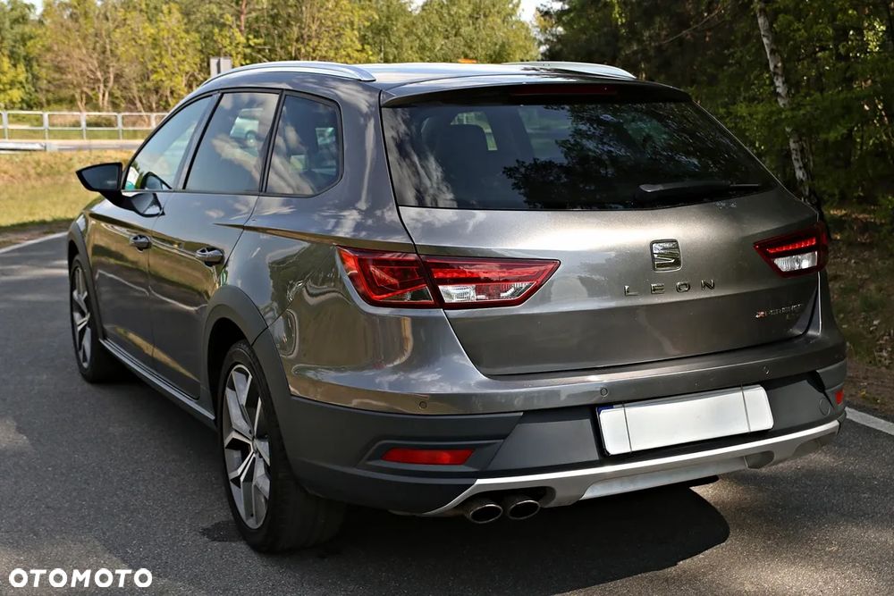 Seat Leon 2.0 TDI X-Perience S&S 4Drive - 20