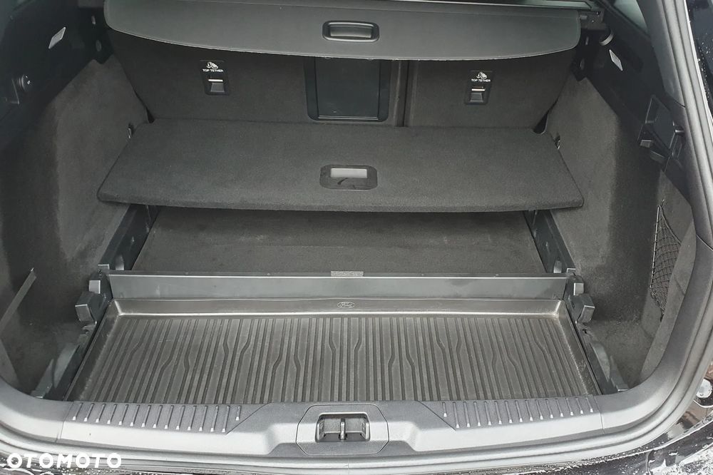 Ford Focus Turnier 1.0 EcoBoost Start-Stopp-System ST-LINE STYLE - 10