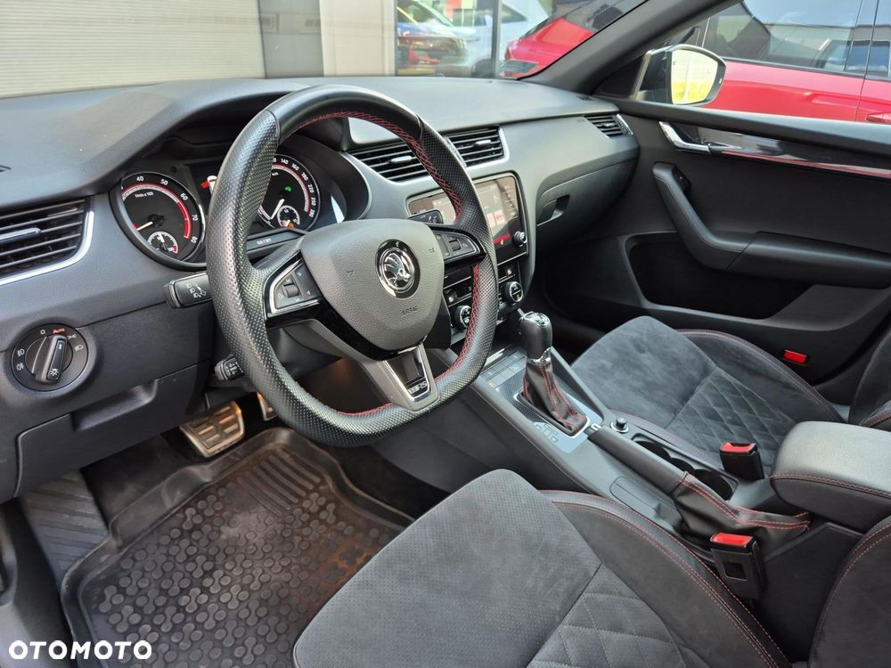 Skoda Octavia 2.0 TSI GPF RS 245 DSG - 10