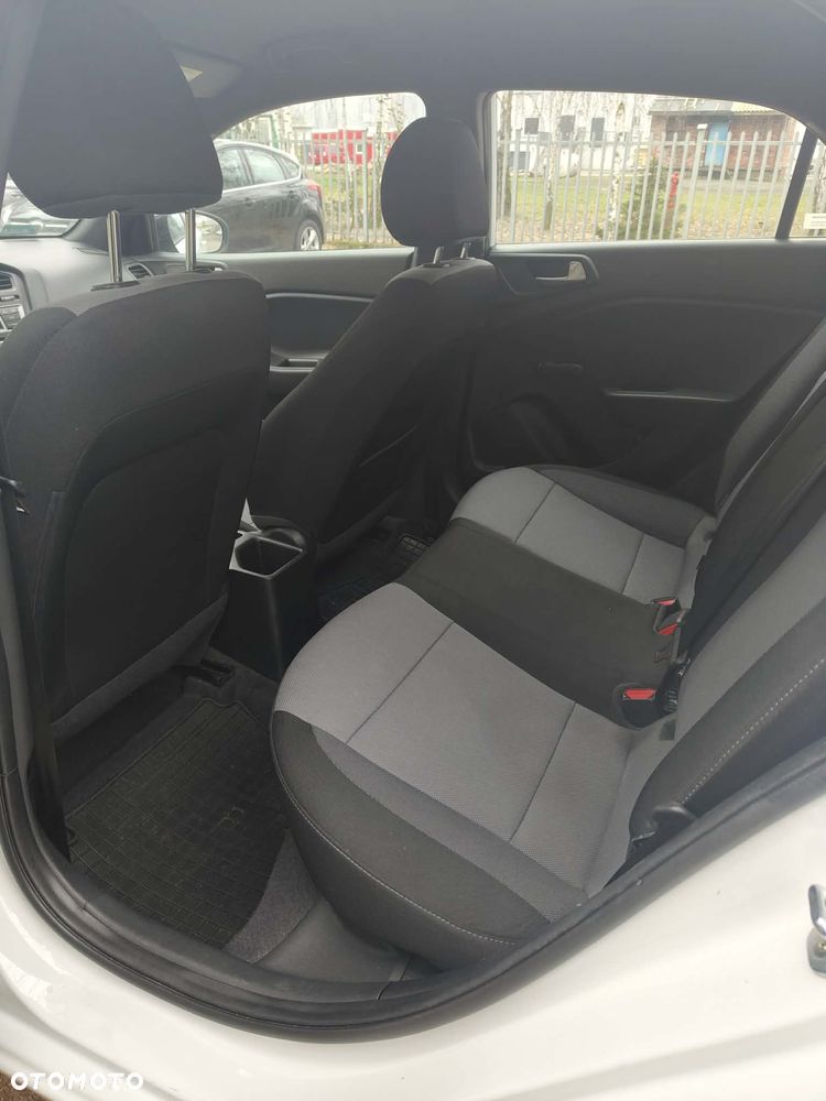 Hyundai i20 1.2 GO - 6