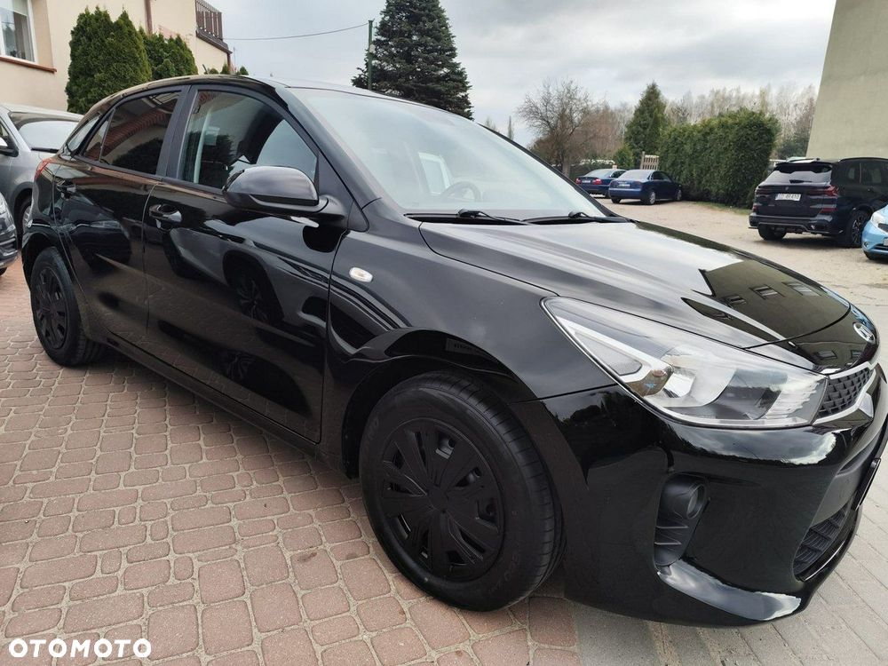 Kia Rio - 5