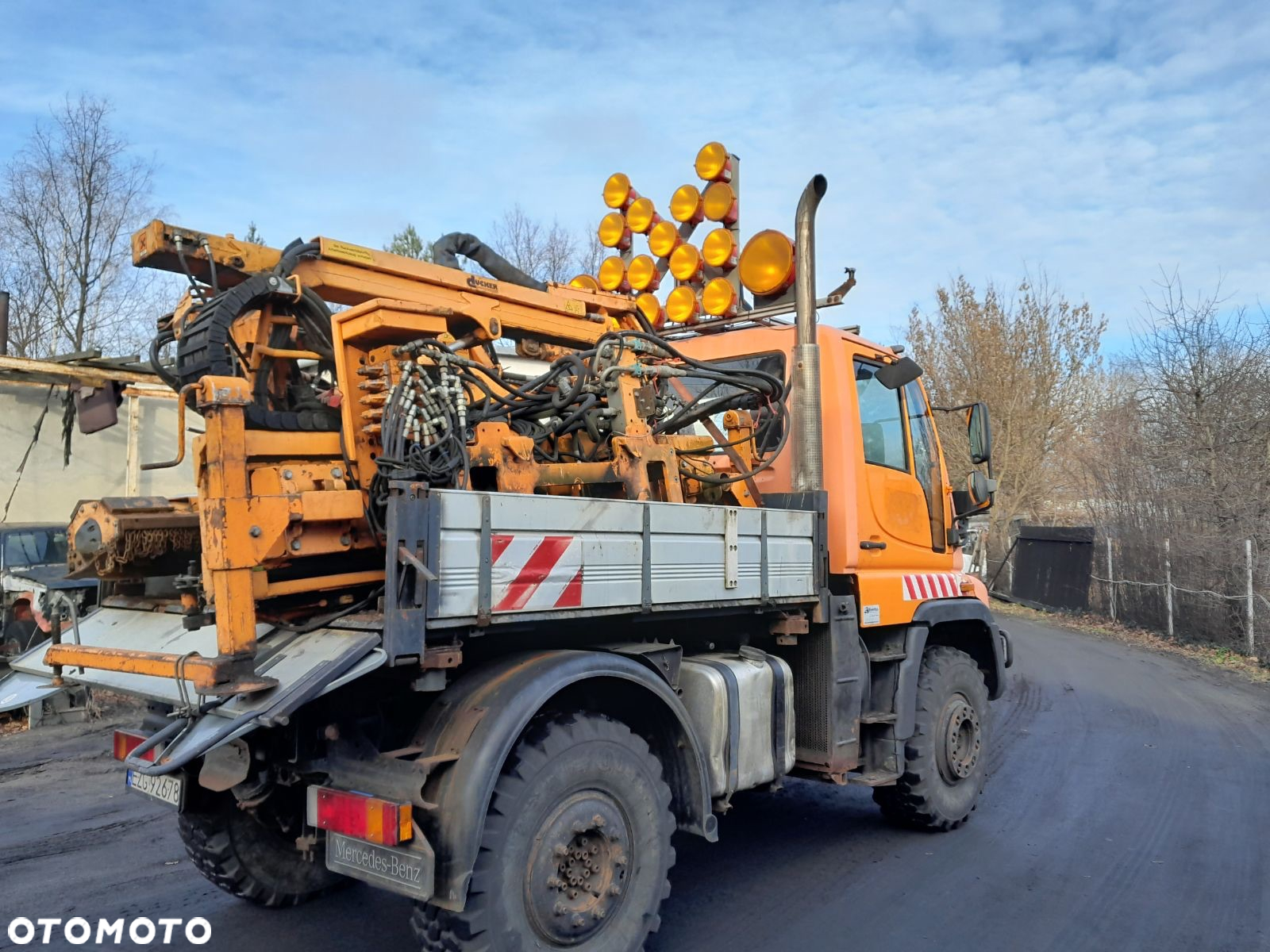 Mercedes-Benz Unimog - 5