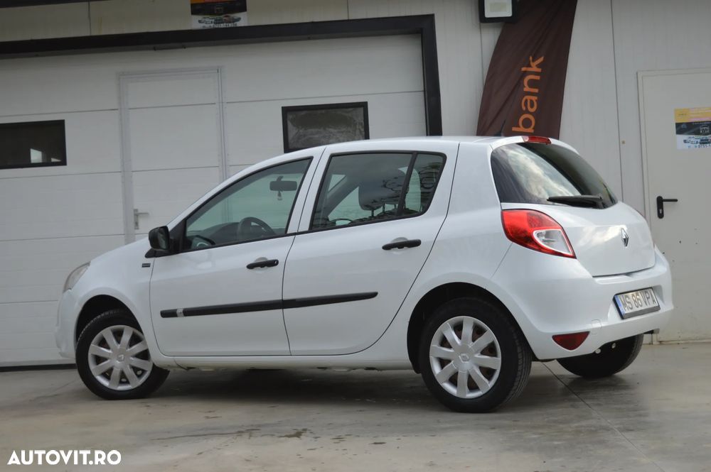 Renault Clio III 1.5 dCi Yahoo - 14