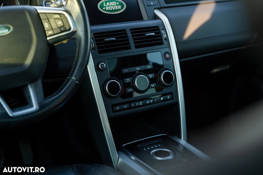 Land Rover Discovery Sport - 8