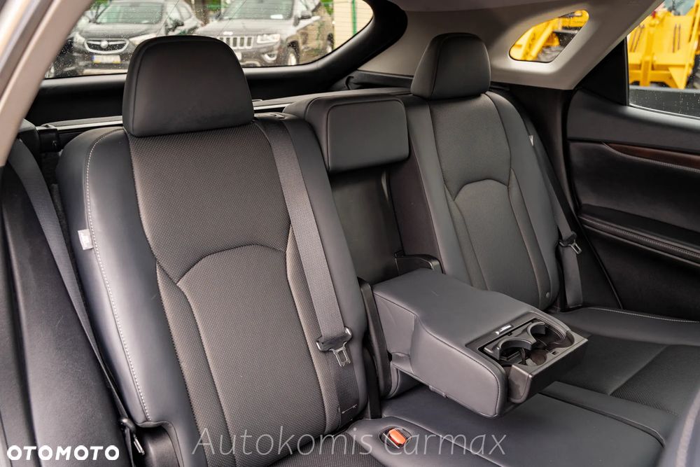 Lexus RX - 20