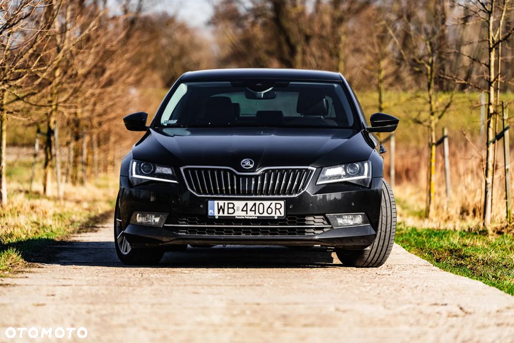 Skoda Superb 2.0 TSI L&K DSG - 2