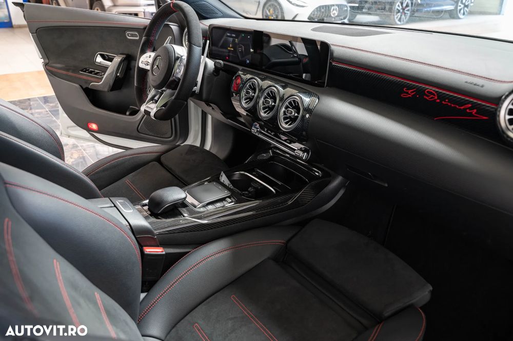 Mercedes-Benz CLA 35 AMG 4MATIC AMG Speedshift 8G-DCT AMG Line Advanced Plus - 10