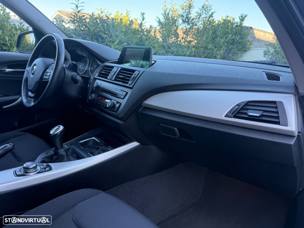 BMW 116 d EfficientDynamics Edition - 24