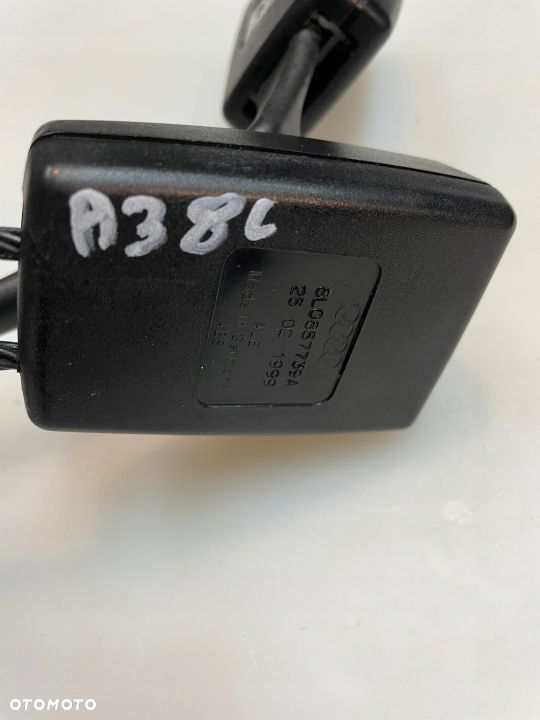 ZAPINKA PASÓW AUDI A3 8L 8L0857739A - 3