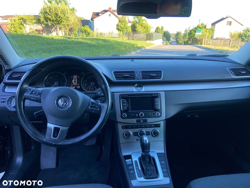 Volkswagen Passat 2.0 TDI Highline DSG - 12