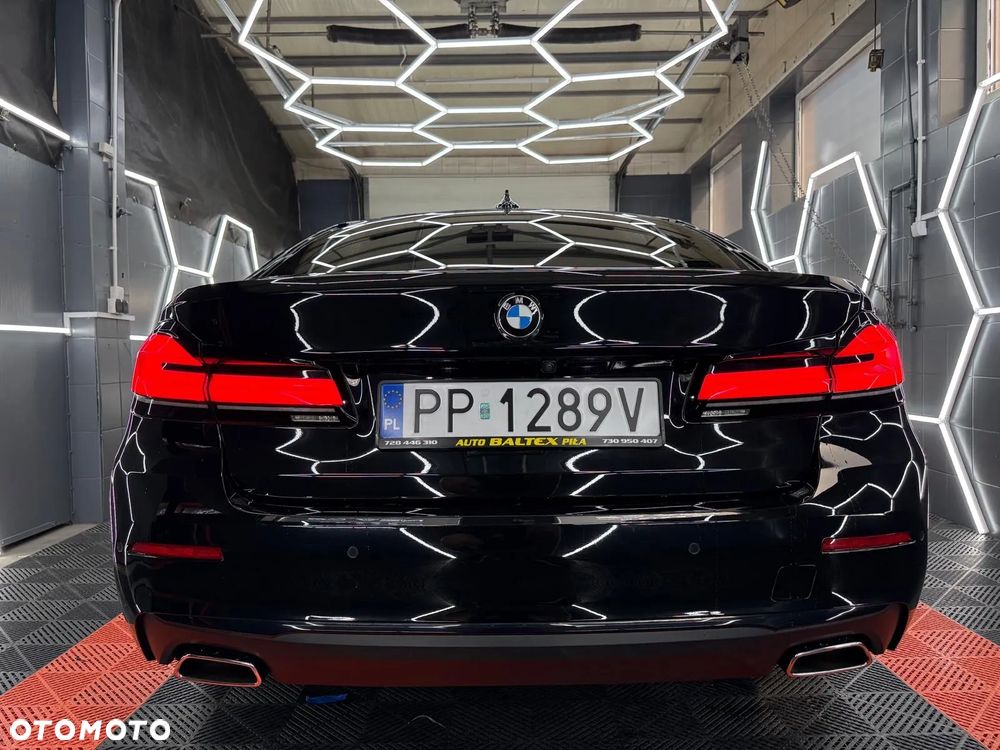 BMW Seria 5 520d M Sport Edition - 8
