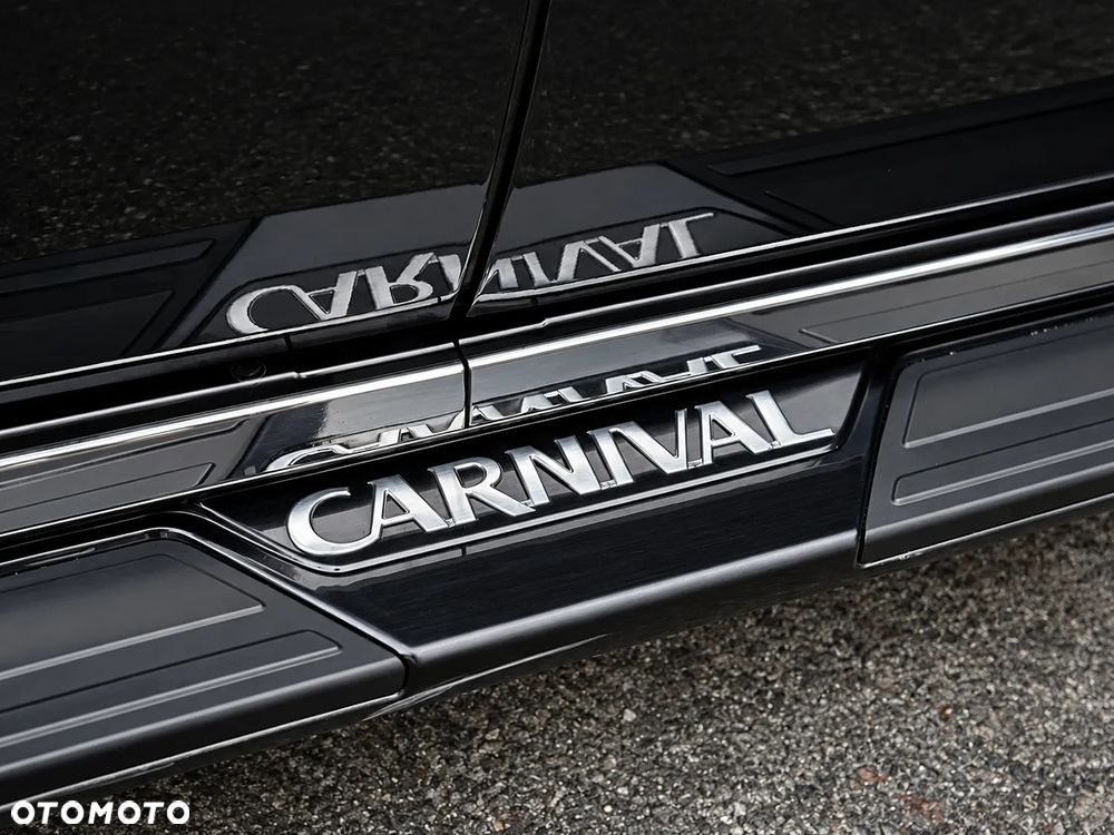 Kia Carnival - 8