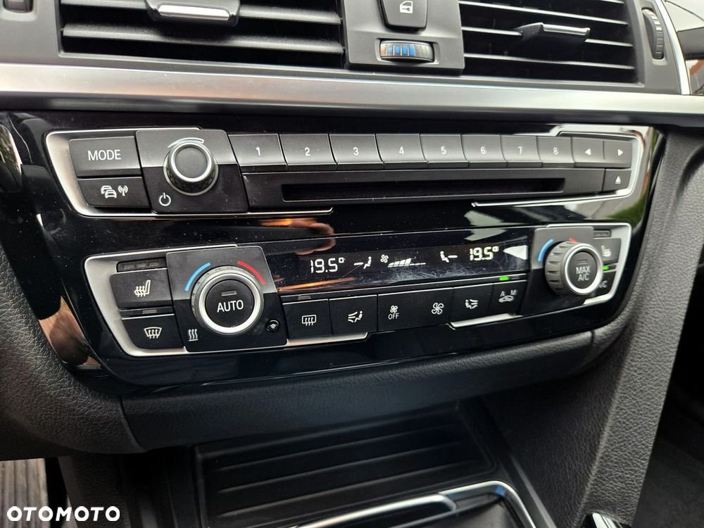 BMW Seria 3 318i - 18