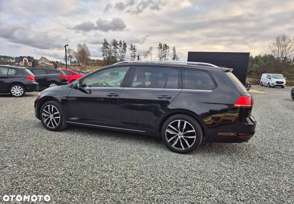 Volkswagen Golf - 32