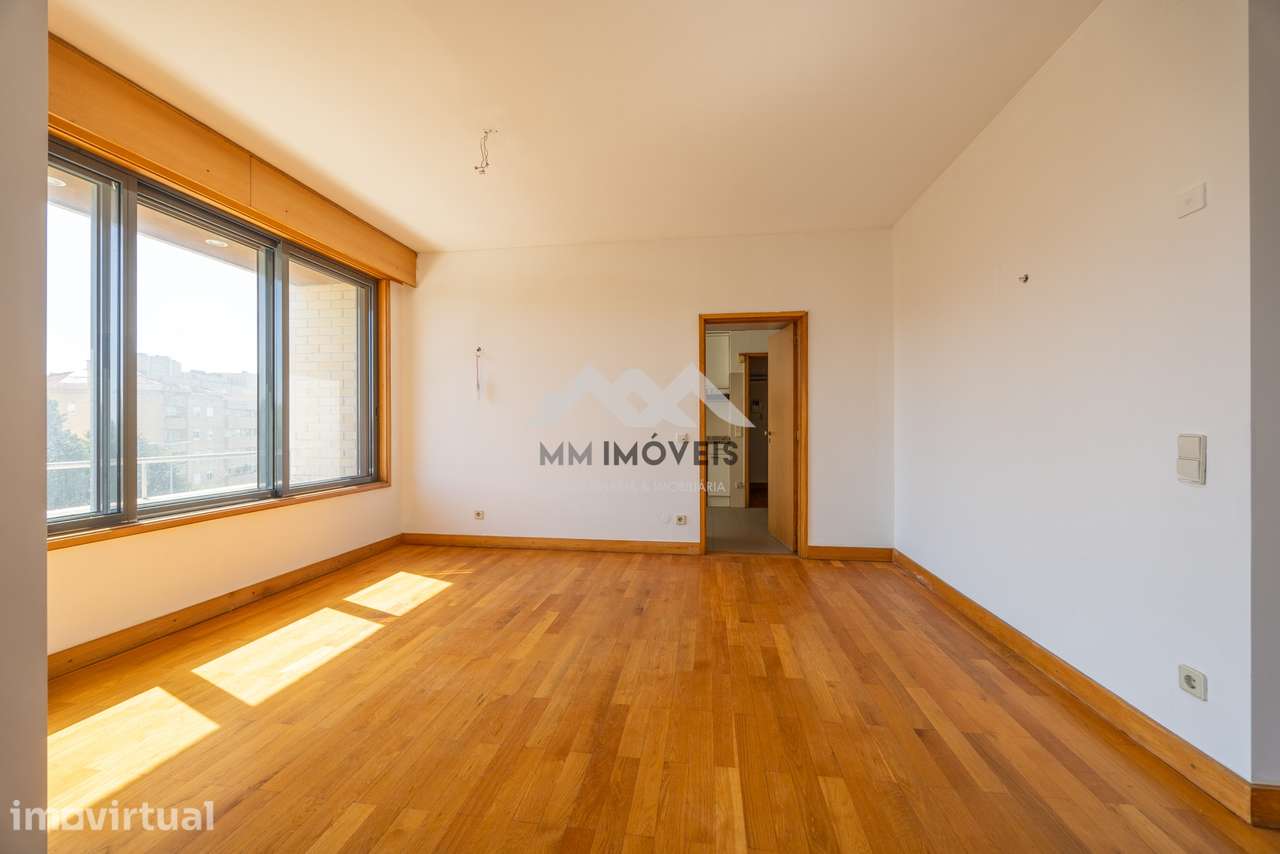 Apartamento T3+1 nos Pinhais da Foz | 213 m² | Varanda | 2 Lugares de - Grande imagem: 5/38