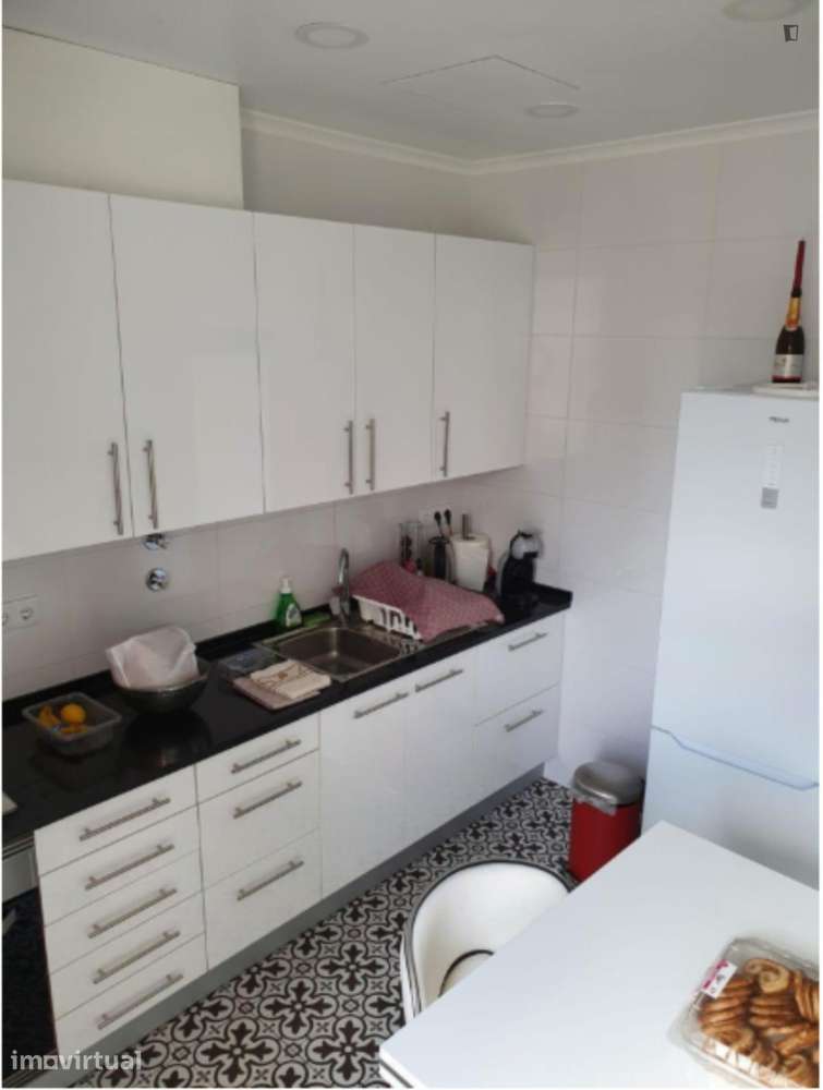 Quarto - localizado em Arroios Lisbon - Grande imagem: 3/6