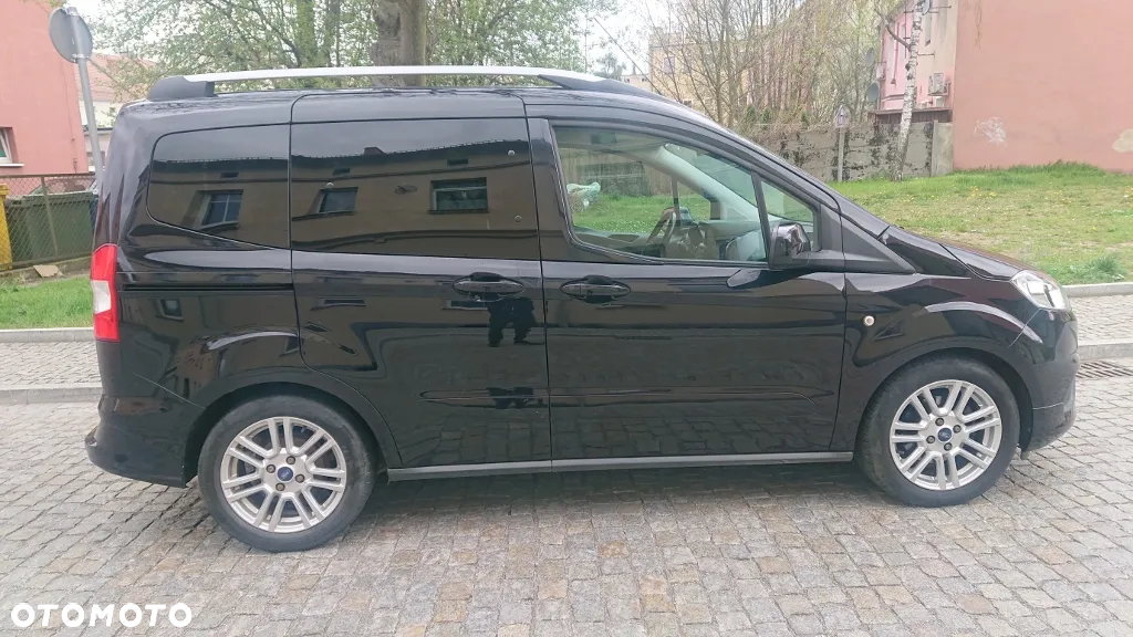 Ford Tourneo Courier 1.0 EcoBoost Titanium - 5