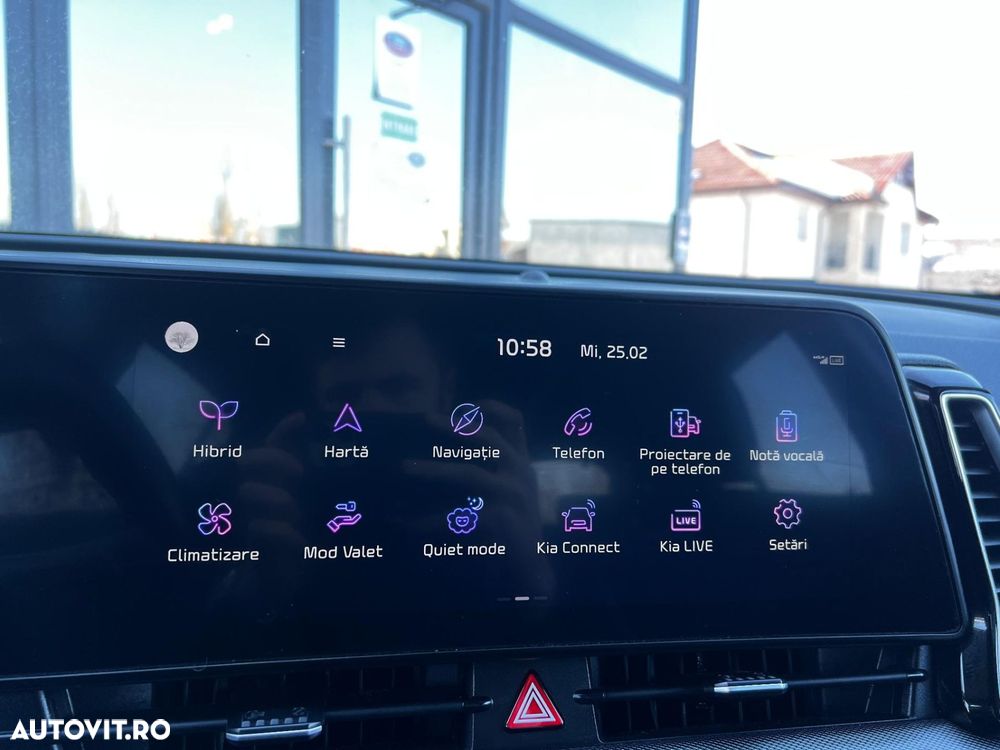 Kia Sportage 1.6 T-GDI HEV 6AT 4x2 Business Line - 18