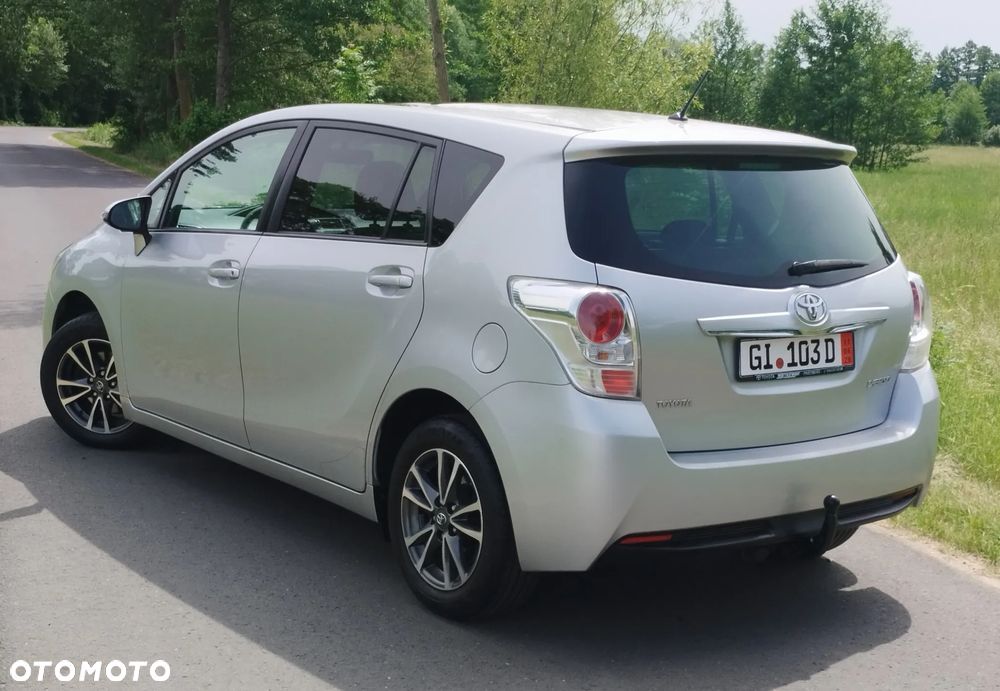 Toyota Verso 1.8 Prestige - 2