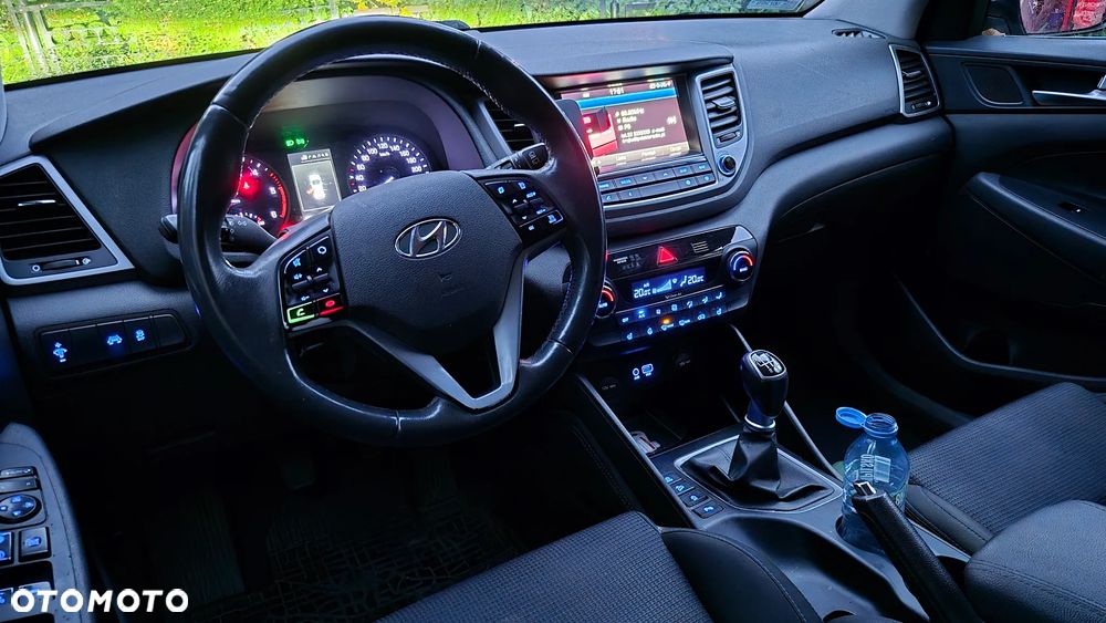 Hyundai Tucson 2.0 CRDI BlueDrive TourdePologne 2WD - 10