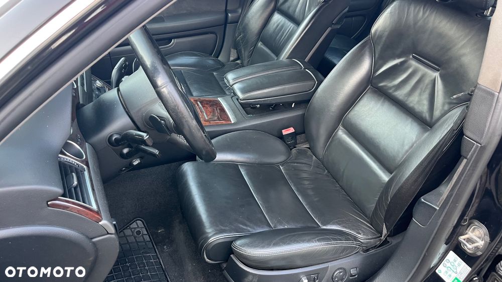 Audi A8 3.7 Quattro - 19