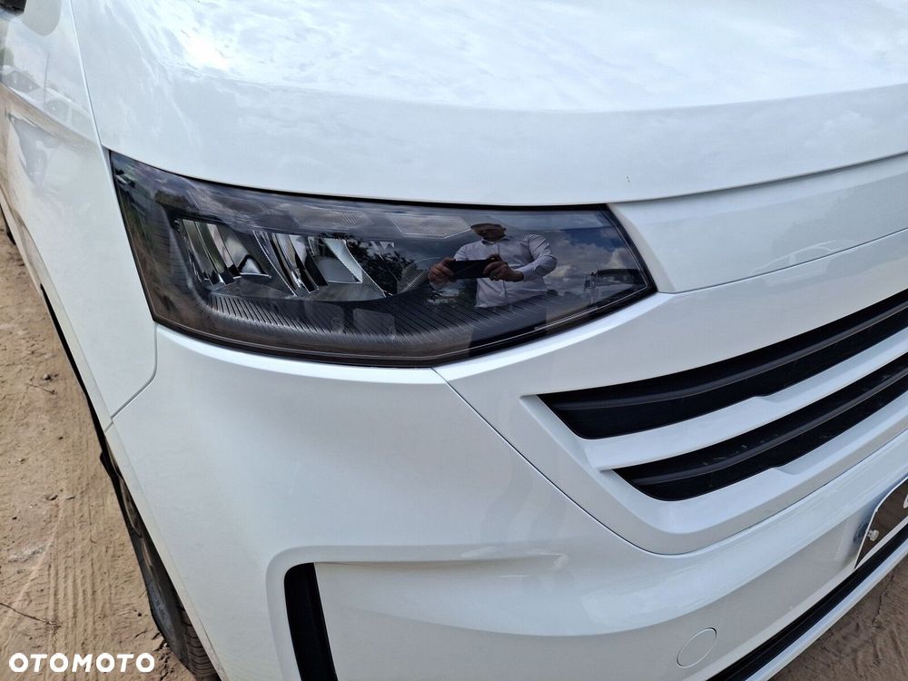 Volkswagen Transporter Furgon Plus - 11