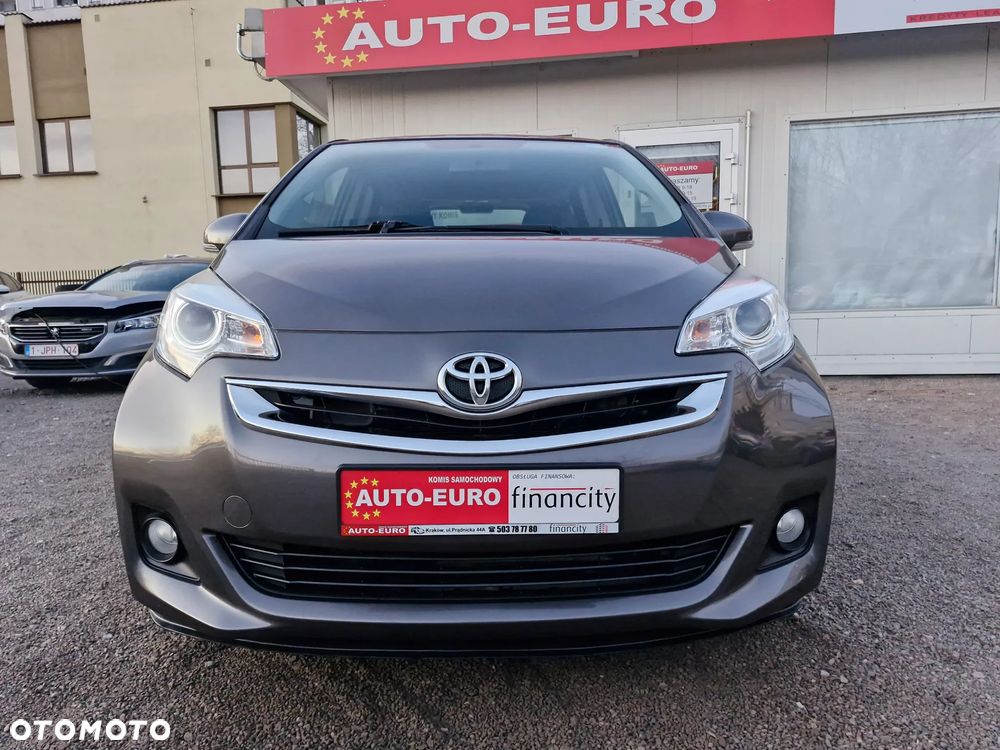 Toyota Verso S 1.33 Premium - 10