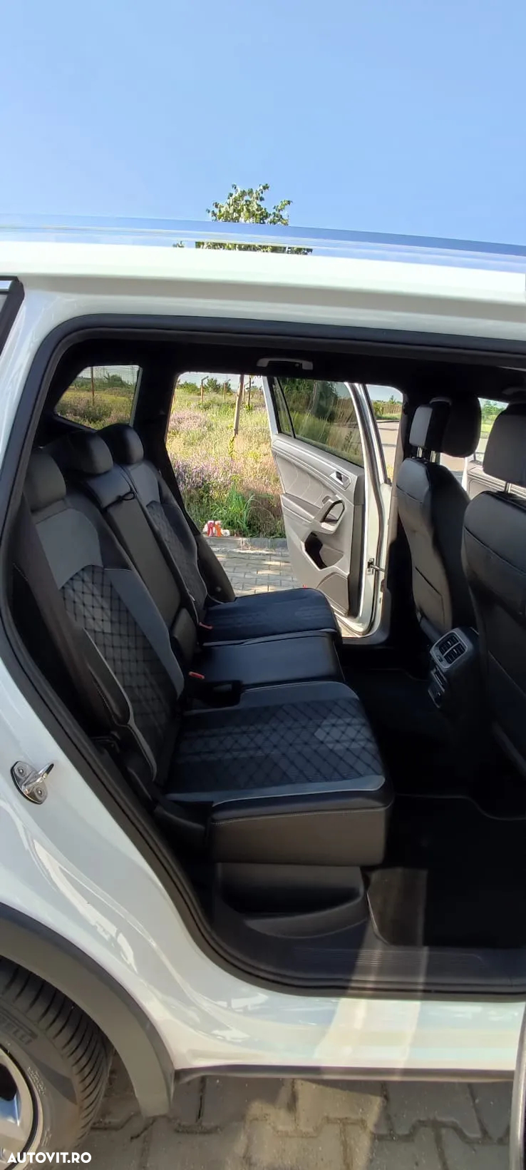 Volkswagen Tiguan Allspace 2.0 TSI 4Mot DSG R-Line - 16