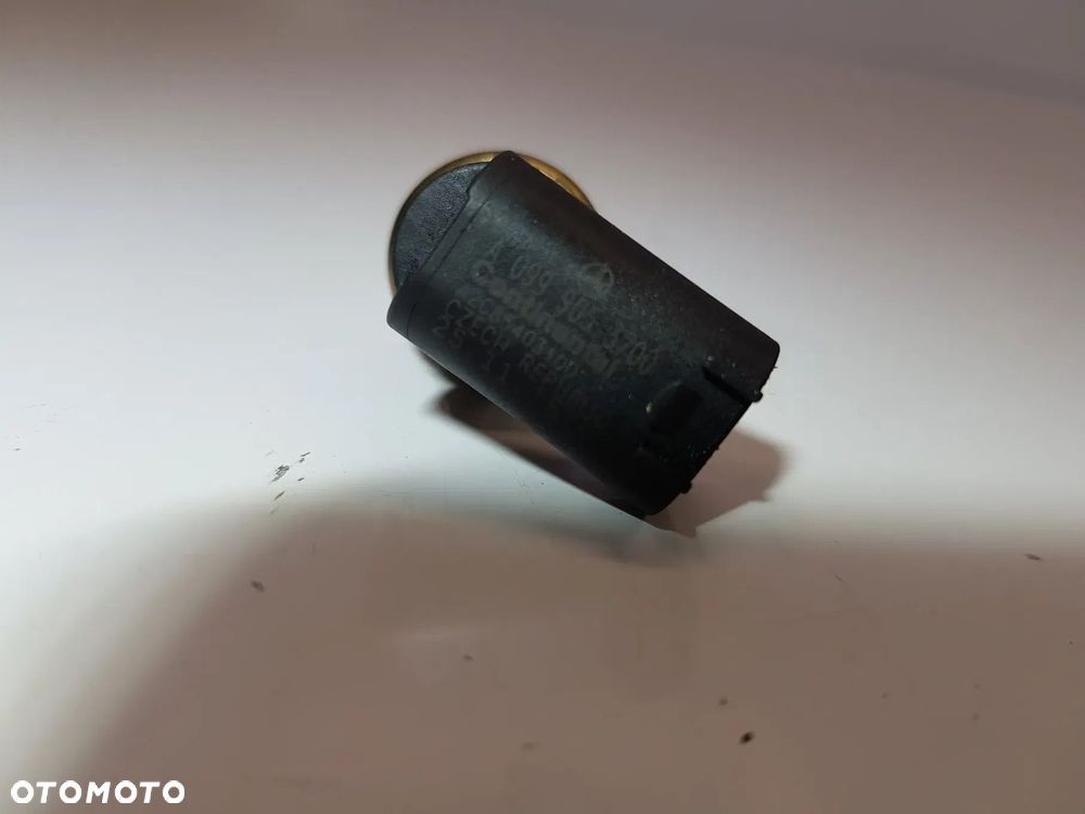 Czujnik temperatury płynu chłodzącego wody Mercedes 4.0 V8 BiTurbo C63 AMG M177980 W176 W172 W204 W246 W177 W190 X290 W2 - 4
