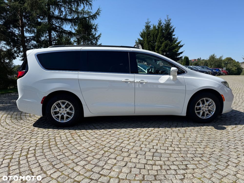 Chrysler Pacifica - 7