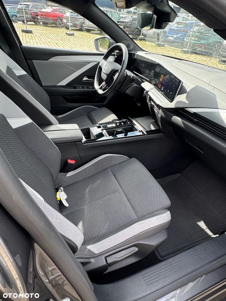 Opel Astra 1.2 T Edition S&S - 13