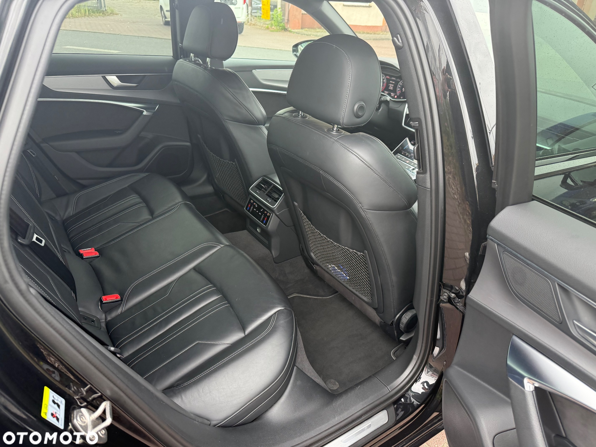 Audi A6 55 TFSI quattro S tronic S line - 11