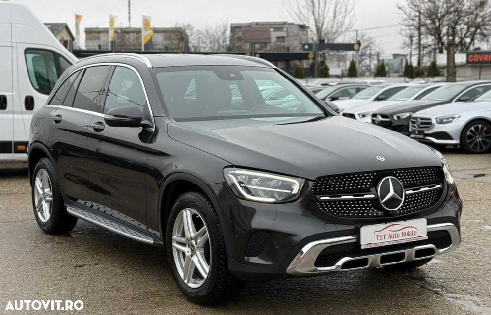 Mercedes-Benz GLC - 12