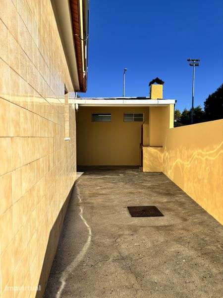 Moradia T2 - Oliveira de Azemeis - Grande imagem: 4/11