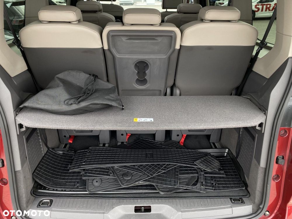 Volkswagen Multivan - 17