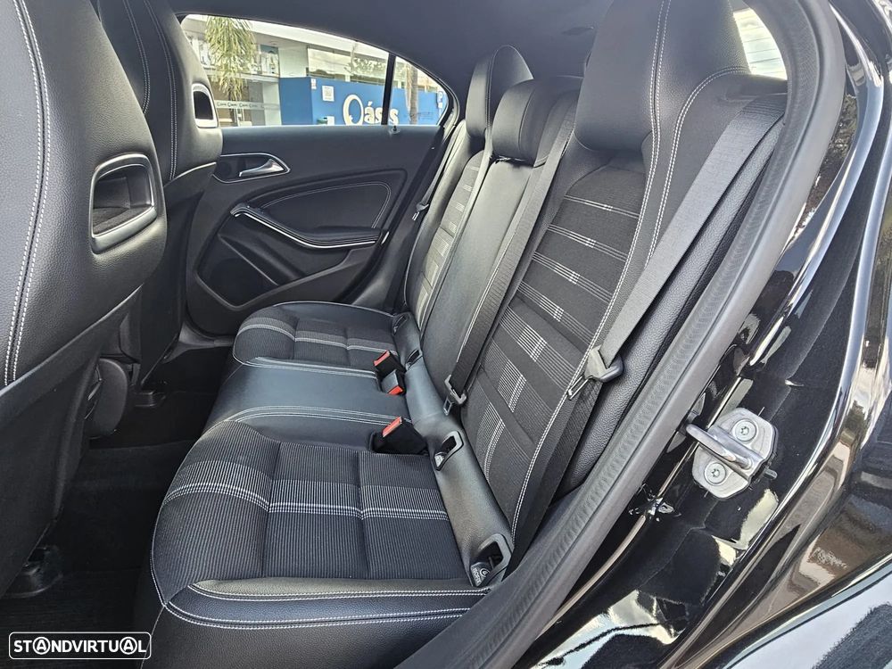 Mercedes-Benz A 180 d Urban - 17