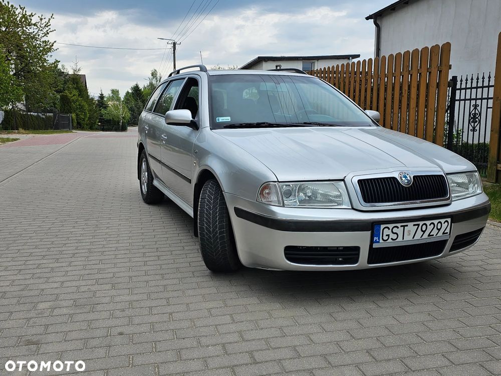 Skoda Octavia 1.8T Elegance - 1