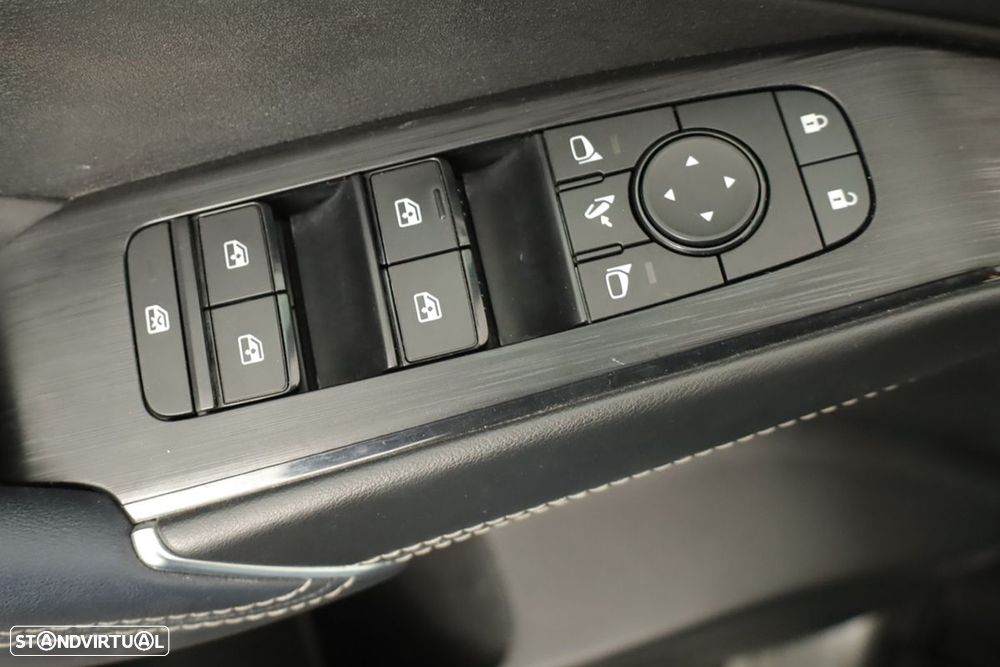 Nissan Qashqai 1.3 DIG-T N-Connecta Xtronic - 20