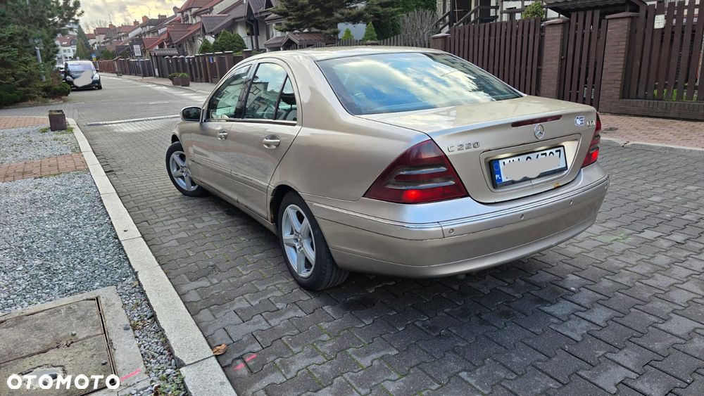 Mercedes-Benz Klasa C - 31