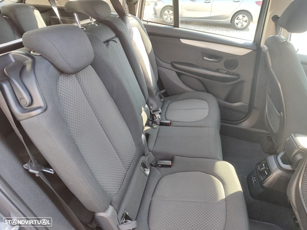 BMW 216 Gran Tourer d Auto - 7