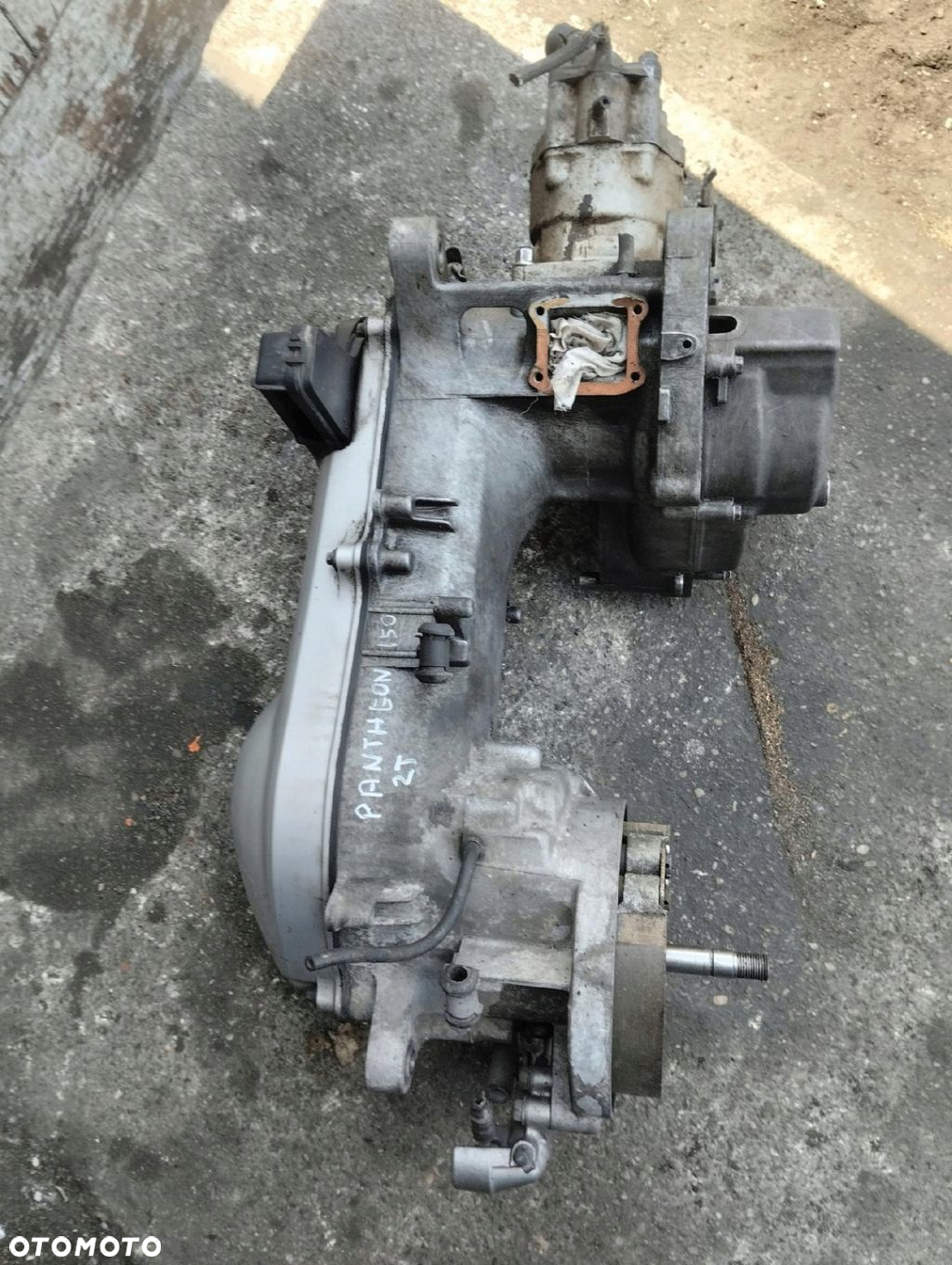 HONDA PANTHEON 150 2T SILNIK 17 TYS - 4