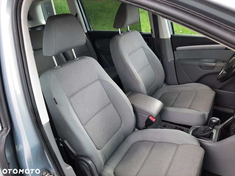 Volkswagen Sharan 2.0 TDI DSG BlueMotion Technology Trendline - 22