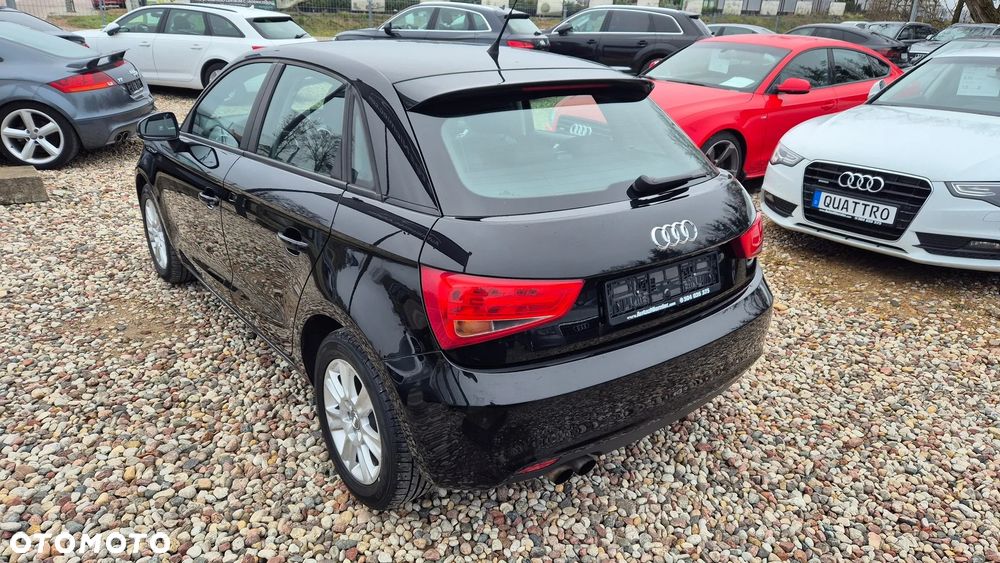 Audi A1 ver-1-4-tfsi-attraction - 11