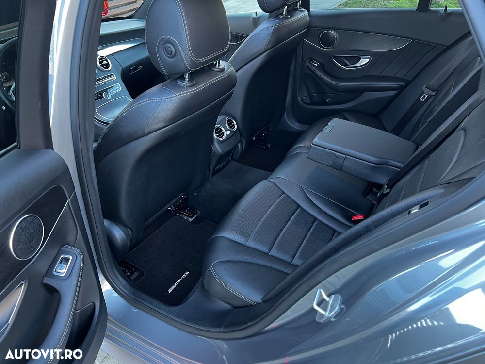 Mercedes-Benz C - 11