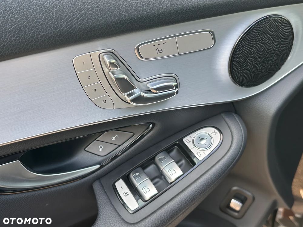 Mercedes-Benz GLC 300 4-Matic - 16