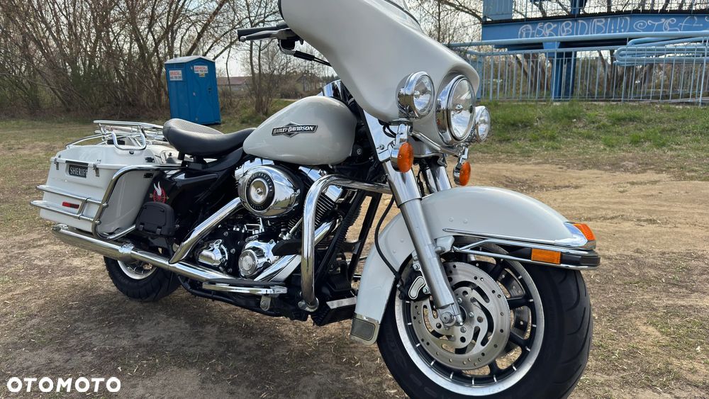 Harley-Davidson FLHT Electra Glide Standard - 4