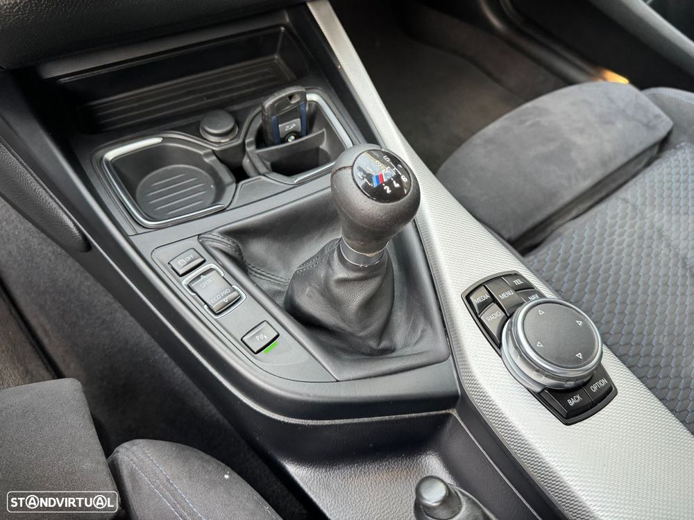 BMW 116 d Pack M - 16